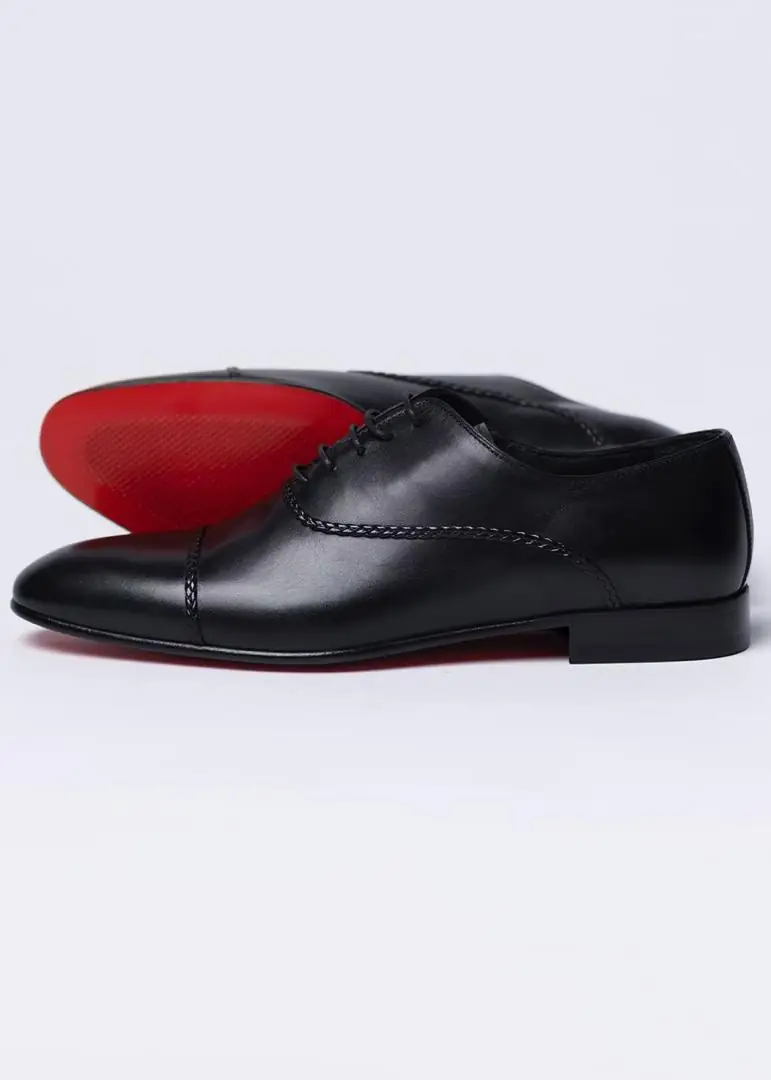Oxford with Woven Details